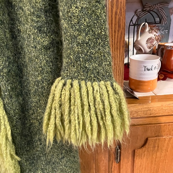 Green Long Cardigan Sweater - Picture 3 of 6